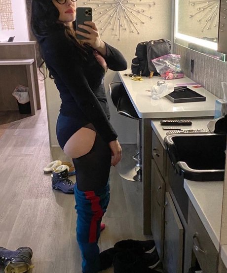 Nagie wyciekłe zdjęcie OnlyFans od Kat Dennings
