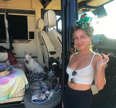 Nagie wyciekłe zdjęcie OnlyFans od Haley Reinhart