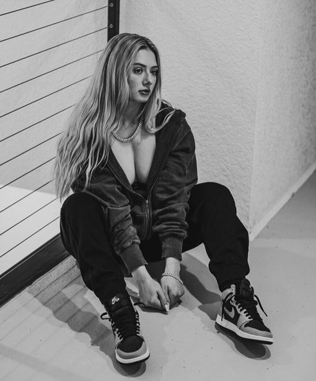 Nagie wyciekłe zdjęcie OnlyFans od Miranda Cohen