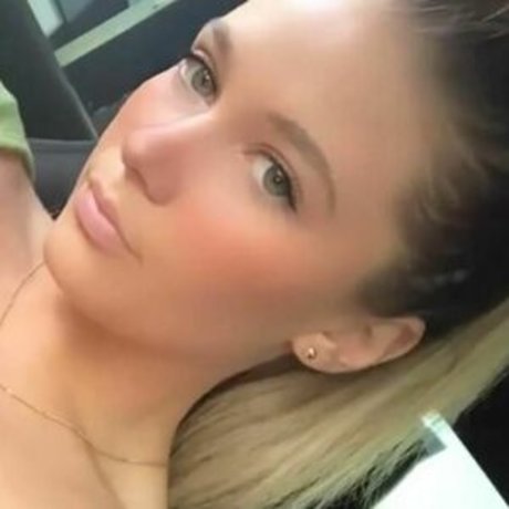 Nagie wyciekłe zdjęcie OnlyFans od Forevercali