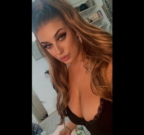 Nagie wyciekłe zdjęcie OnlyFans od Charmacxox