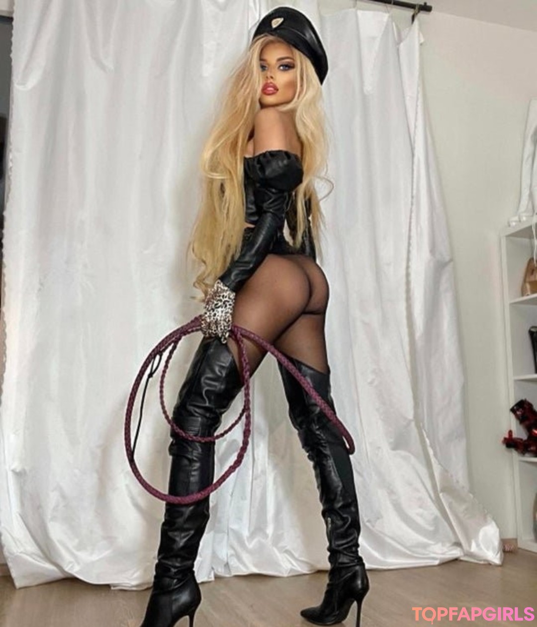 Nagie wyciekłe zdjęcie OnlyFans od Goddess Slavena #2 Nagie wyciekłe zdjęcie OnlyFans od Goddess Slavena #2