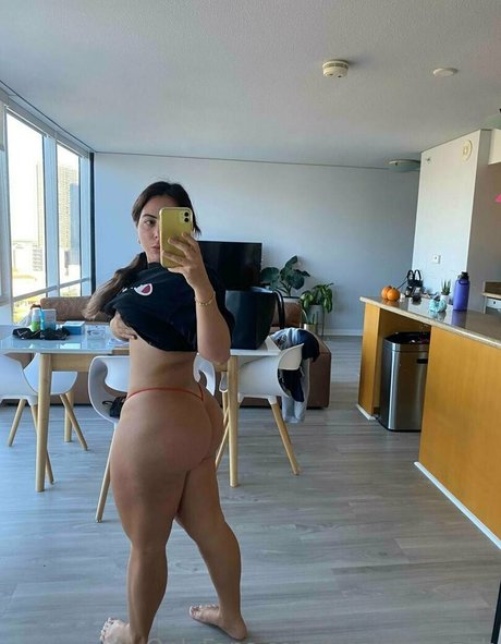 Nagie wyciekłe zdjęcie OnlyFans od Freelilthiccckk