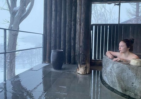 Nagie wyciekłe zdjęcie OnlyFans od Molly Quinn