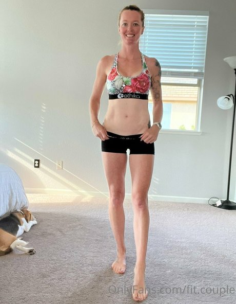 Nagie wyciekłe zdjęcie OnlyFans od Fitredheadd