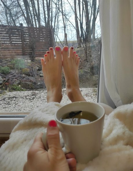 Nagie wyciekłe zdjęcie OnlyFans od Footjobsqueen