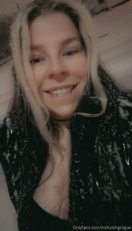 Nagie wyciekłe zdjęcie OnlyFans od Msfuckingrogue