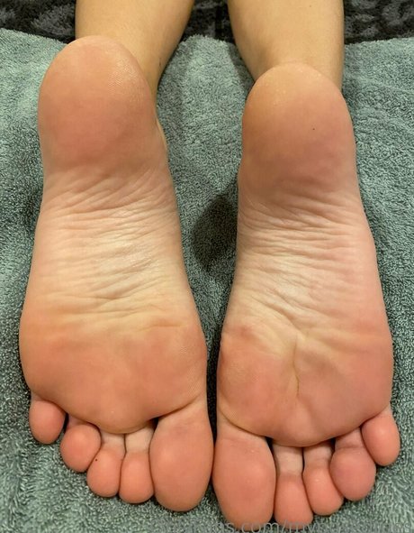 Nagie wyciekłe zdjęcie OnlyFans od Myposedtoes