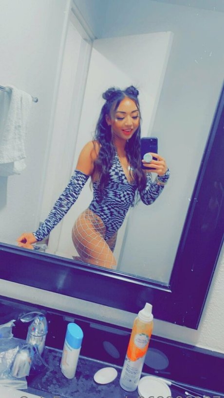 Nagie wyciekłe zdjęcie OnlyFans od Asianfreshman