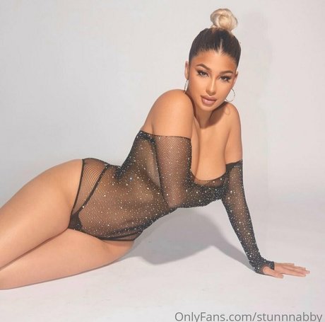 Nagie wyciekłe zdjęcie OnlyFans od Stunnabby