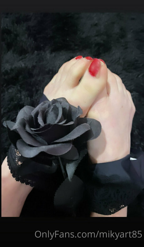 Nagie wyciekłe zdjęcie OnlyFans od Mikyart85
