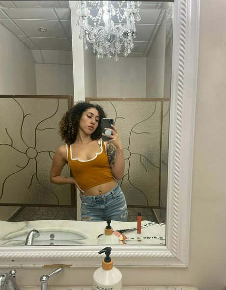 Nagie wyciekłe zdjęcie OnlyFans od Itsmekiraperez