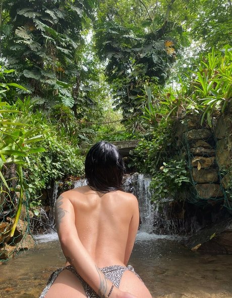 Nagie wyciekłe zdjęcie OnlyFans od Azumijuneeeliu