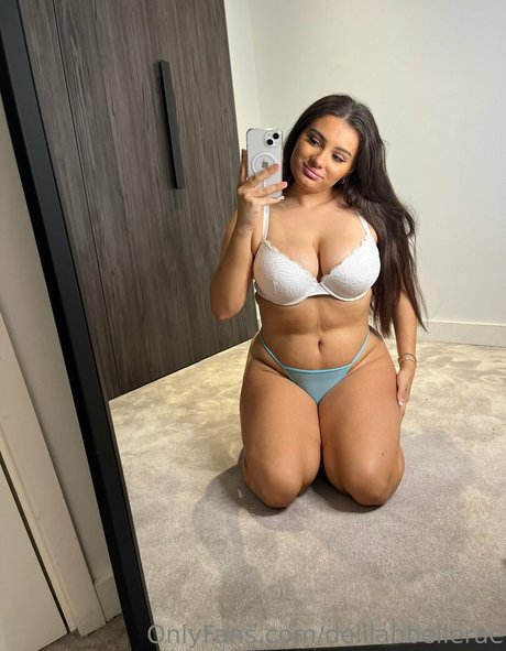 Nagie wyciekłe zdjęcie OnlyFans od Delilahbellerae