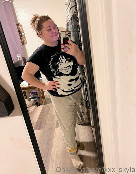 Nagie wyciekłe zdjęcie OnlyFans od Onlyskyyla