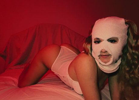 Nagie wyciekłe zdjęcie OnlyFans od Bellabluntz