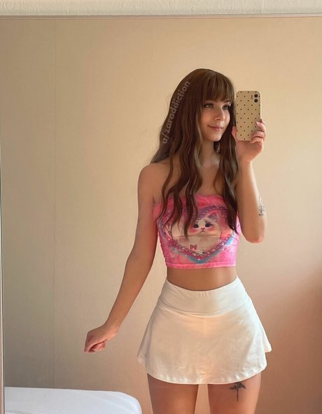 Nagie wyciekłe zdjęcie OnlyFans od Zaraddiction