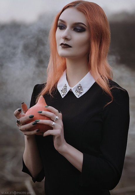 Anya Ichios