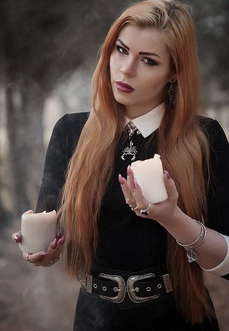 Anya Ichios