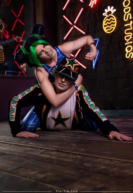 Anya Ichios