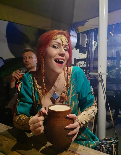 Anya Ichios