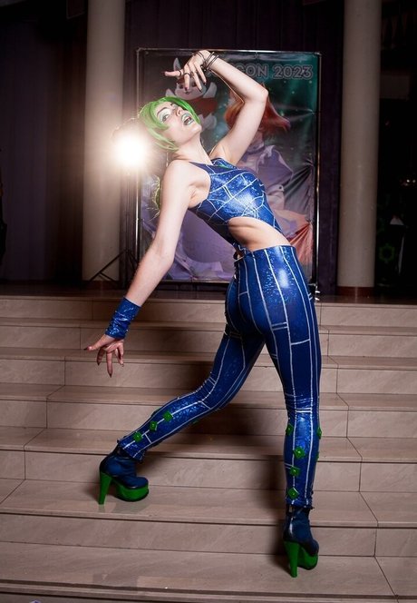 Anya Ichios