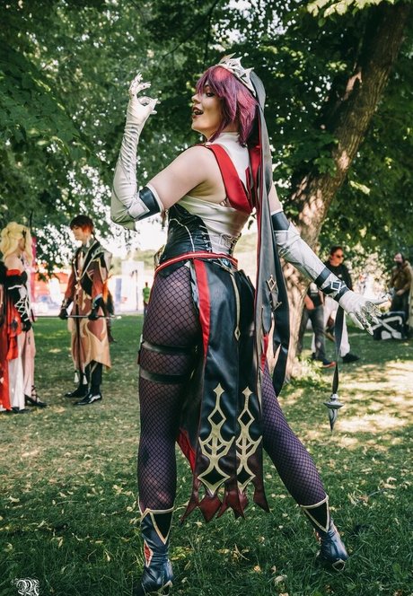 Anya Ichios