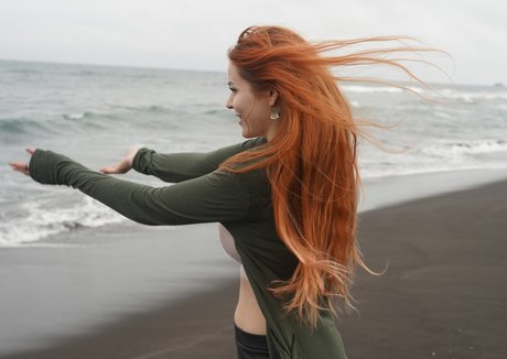 Anya Ichios