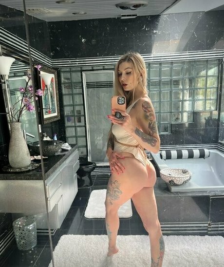 Nagie wyciekłe zdjęcie OnlyFans od Kayleefree