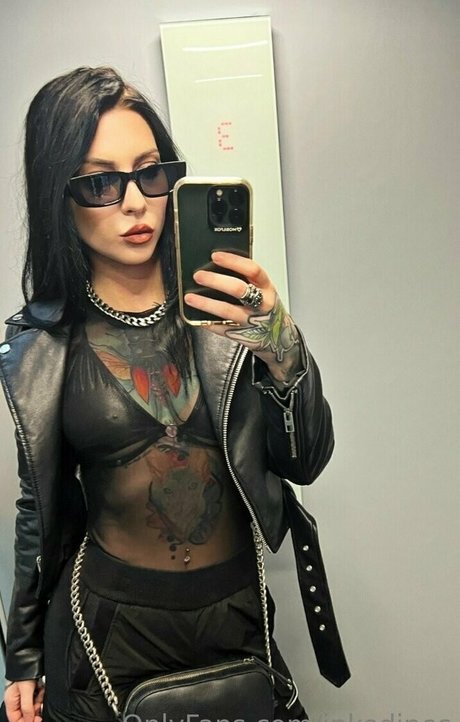 Nagie wyciekłe zdjęcie OnlyFans od Inkedines
