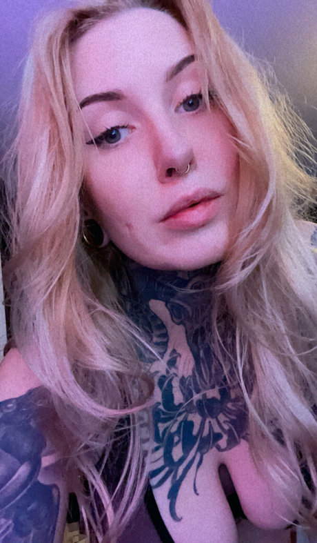 Nagie wyciekłe zdjęcie OnlyFans od Bxblackout