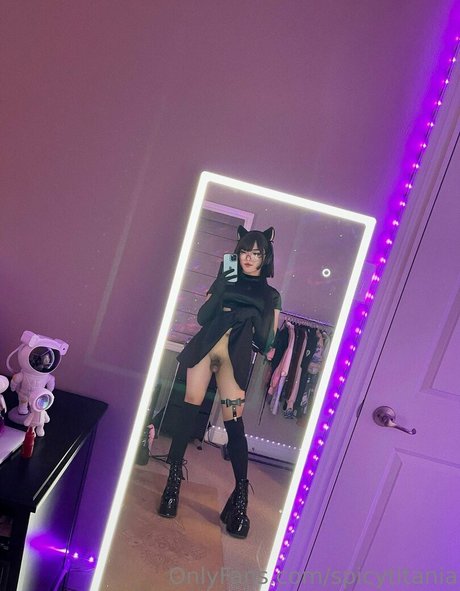 Nagie wyciekłe zdjęcie OnlyFans od Spicytitania