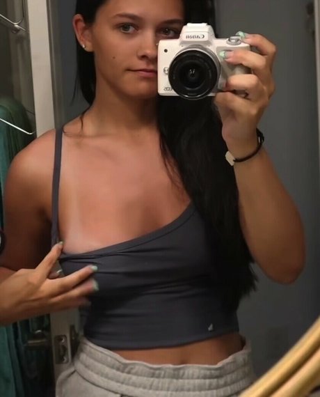 Nagie wyciekłe zdjęcie OnlyFans od Emma Marie
