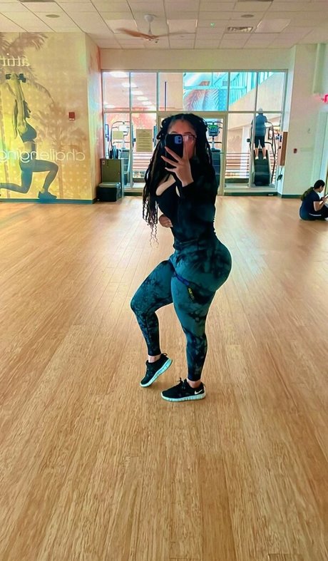 Nagie wyciekłe zdjęcie OnlyFans od Safiyaswrld