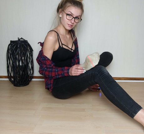 Nagie wyciekłe zdjęcie OnlyFans od Emmyfeetandsocks