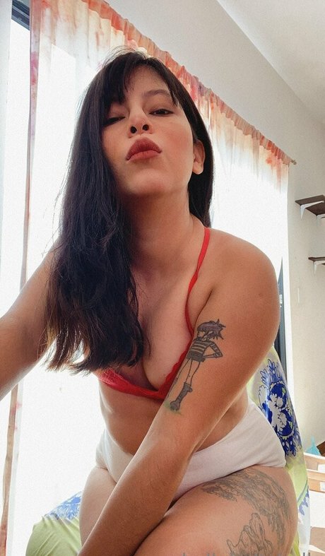 Nagie wyciekłe zdjęcie OnlyFans od Helloaliza
