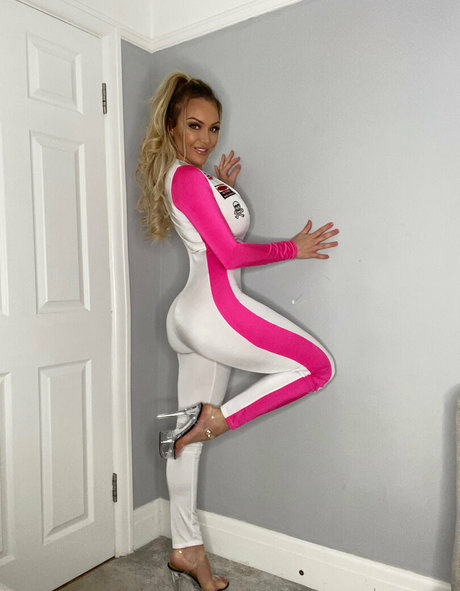 Nagie wyciekłe zdjęcie OnlyFans od Jennahoskins