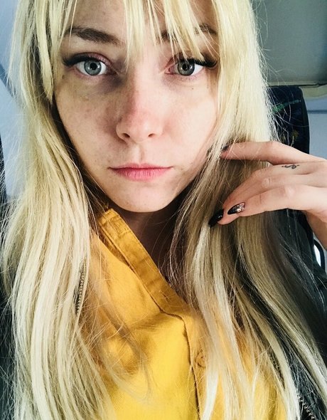 Nagie wyciekłe zdjęcie OnlyFans od Rosyblondbabe