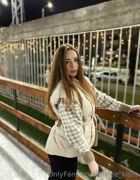 Alicee_kisss