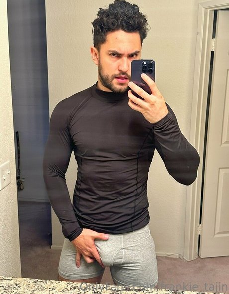 Nagie wyciekłe zdjęcie OnlyFans od Frankietajin