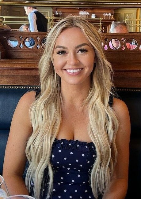 Nagie wyciekłe zdjęcie OnlyFans od Ashley Freiberg