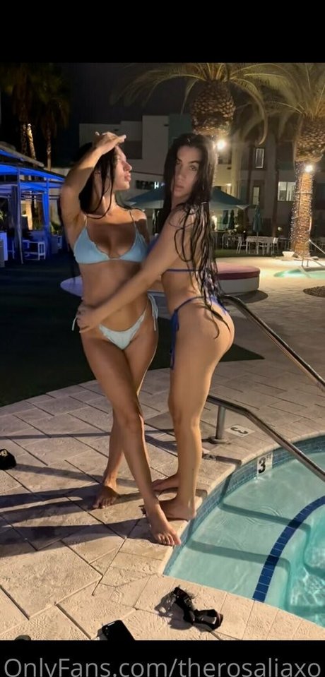 Nagie wyciekłe zdjęcie OnlyFans od Therosaliaxo