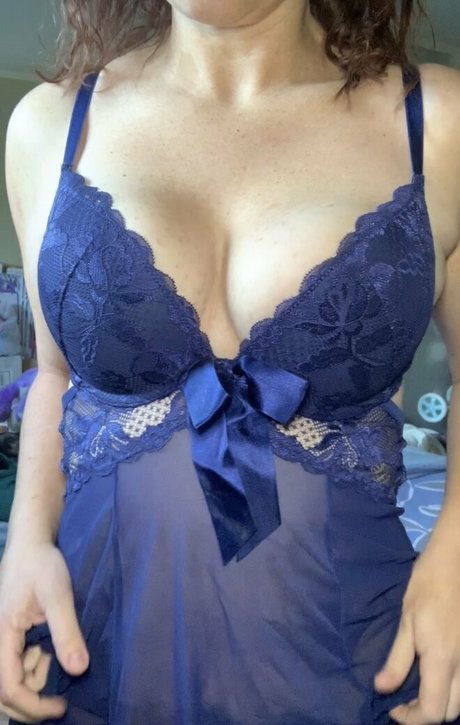 Nagie wyciekłe zdjęcie OnlyFans od Honeynzfree