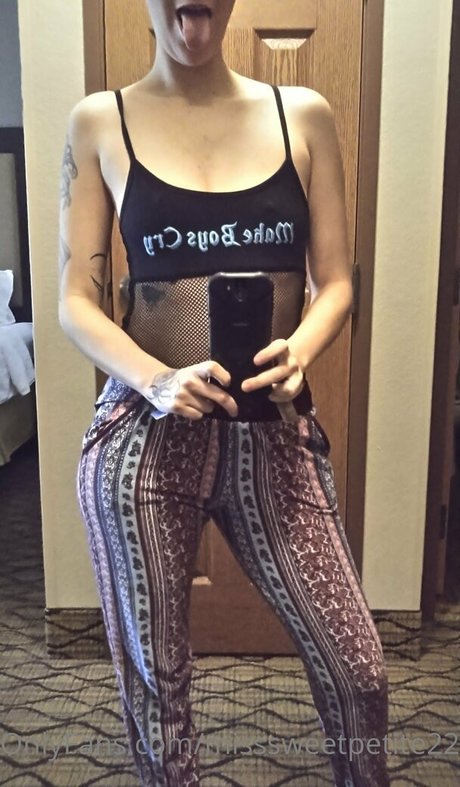 Nagie wyciekłe zdjęcie OnlyFans od Misssweetpetite22