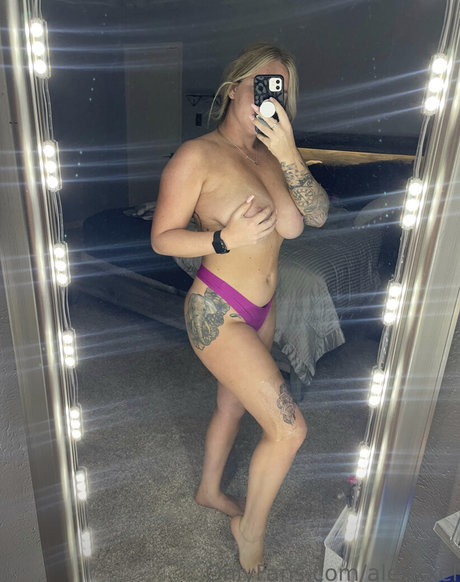 Nagie wyciekłe zdjęcie OnlyFans od Audieeblondie