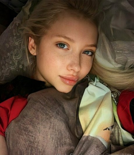 Nagie wyciekłe zdjęcie OnlyFans od Evilscarlett