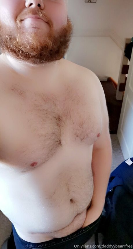 Nagie wyciekłe zdjęcie OnlyFans od Daddyybearrfree