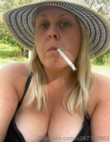 Nagie wyciekłe zdjęcie OnlyFans od Smokybrookeb