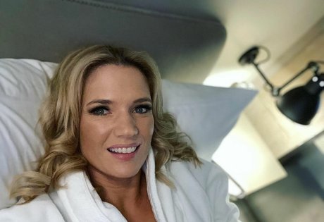 Nagie wyciekłe zdjęcie OnlyFans od Charlotte Hawkins