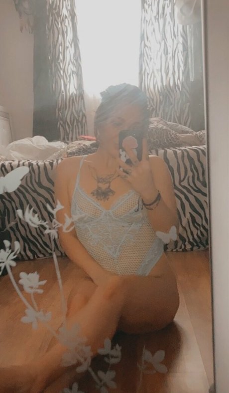 Nagie wyciekłe zdjęcie OnlyFans od Serenitysapphire808